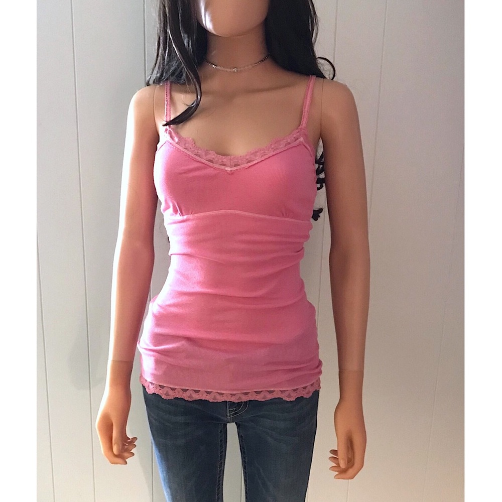 AEO💕ADORABLE Soft Pink Lace Cami